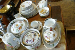 0225-2-Trays-of-Royal-Worcester-Evesham-Dinner-Service