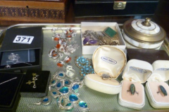 0371-Tray-of-Silver-and-Costume-Jewellery