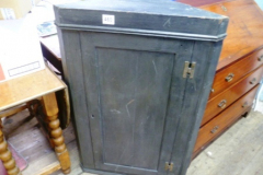 0460-Corner-Cupboard