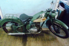 0468-1951-BSA-Motorbike-Reg-No-OBB-462