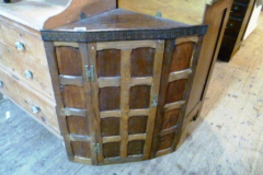 0500-Panelled-Corner-Display-Unit