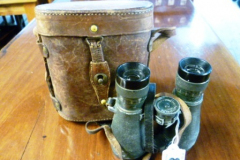 0083-Military-Binoculars-in-Case-R-L-Pinoprism
