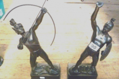 0090-Pair-of-Cast-Green-Soldier-Figures