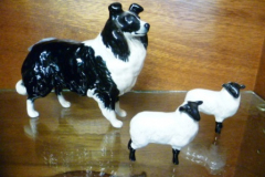 0103-Large-Beswick-Collie-Dog-and-2-Lambs