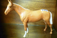 0105-Beswick-Palomino-Horse