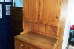 0449-Pine-Dresser