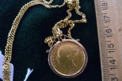 0419-1854-Gold-Sovereign-Set-in-Gold-Surround-on-Gold-Chain
