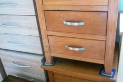 0468-Pair-of-3-Drawer-Bedside-Chests