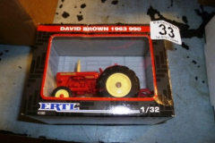 033-Boxed-David-Brown-1963-990-Tractor