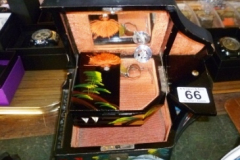 066-Piano-Shaped-Jewellery-Box-and-Contents