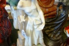 136-Lladro-Figure-of-Lady-Reading