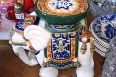 210-Ceramic-Elephant-Plant-Stand