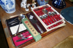 220-Tray-of-Boxed-and-Loose-Cutlery