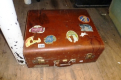 300-Leather-Travelling-Case