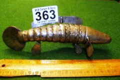 363-Articulated-White-Metal-Fish