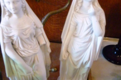 0184-Pair-of-Female-Figures