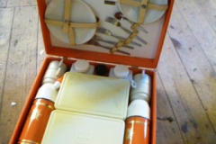 0231-Vintage-Picnic-Hamper
