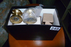 0249-Box-of-Brass-Door-Drawer-Knobs