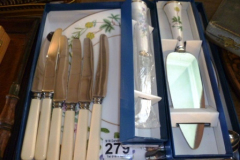 0279-Royal-Worcester-Cheese-Plate-Cheese-Knife-and-Loose-Cutlery