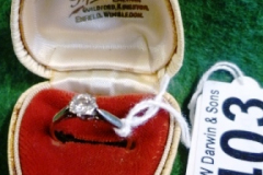 0403-18ct-Gold-Ring-with-Stone