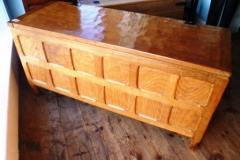 0445-Yorkshire-Oak-Sid-Pollard-Panelled-Blanket-Box-43-In-L-21-In-H