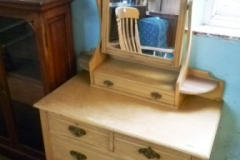 0489-Chest-of-Drawers-with-Mirror