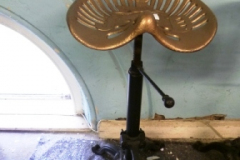 0541-Tractor-Seat-Stool