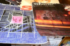 022-1-Box-of-Assorted-Singles-inc-Wet-Wet-Wet-etc