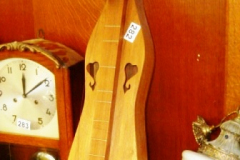 282-Dulcimer-Instrument