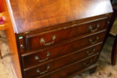 462-Bureau