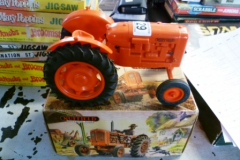 029-Model-of-Nuffield-Tractor