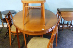 491-Oval-Extending-Dining-Table-and-4-Chairs