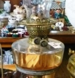 0079-Brass-Oil-Lamp-and-Shade