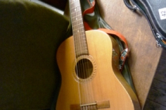 043-Hofner-Guitar-in-Case