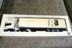 088-Boxed-Frigo-Reed-Boardall-Transporter