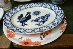 113-Emma-Bridgewater-Round-Chicken-Design-Plate-and-Tray