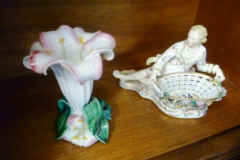 134-Tulip-Design-Vase-and-Dish-with-Figure