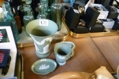 189-Green-Wedgwood-Vases-and-Pin-Tray