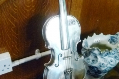 295-Model-of-Silver-Violin-on-Stand