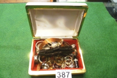387-Jewellery-Box-containing-Costume-Jewellery