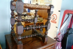 401-String-Top-Bobbin-Stool