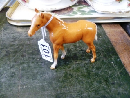 101-Beswick-Palomino-Pony