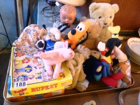 188-Assorted-Soft-Toys-and-Jigsaws