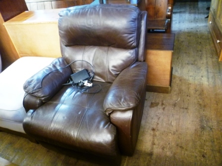 443-Brown-Leather-Electric-Reclining-Armchair