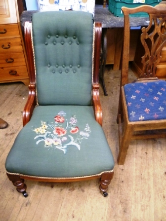 453-Button-Back-Tapestry-Nursing-Chair