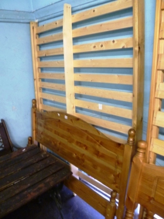470-Pine-Double-Slatted-Bed