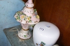 173-Table-Lamp-and-Donald-Duck-Ceiling-Shade