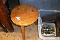 219-Oak-Round-Top-Stool