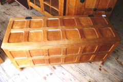 348-Yorkshire-Oak-Pollard-Blanket-Box-H20-Inch-x-W43-x-D15.5