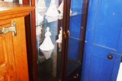 416-Mirror-Back-Display-Cabinet